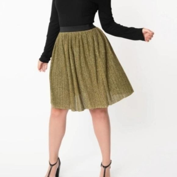 Unique Vintage Smak Parlour gold skirt NWT - Picture 1 of 8